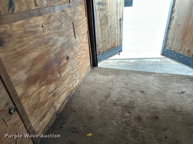 image for item DN0914 1998 Continental  enclosed cargo trailer