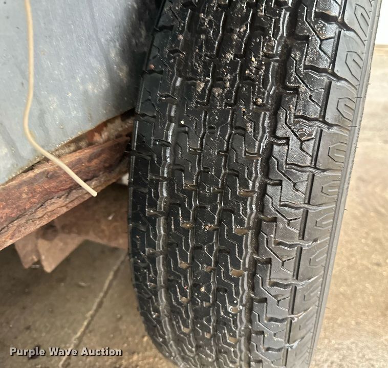 image for item DN0914 1998 Continental  enclosed cargo trailer