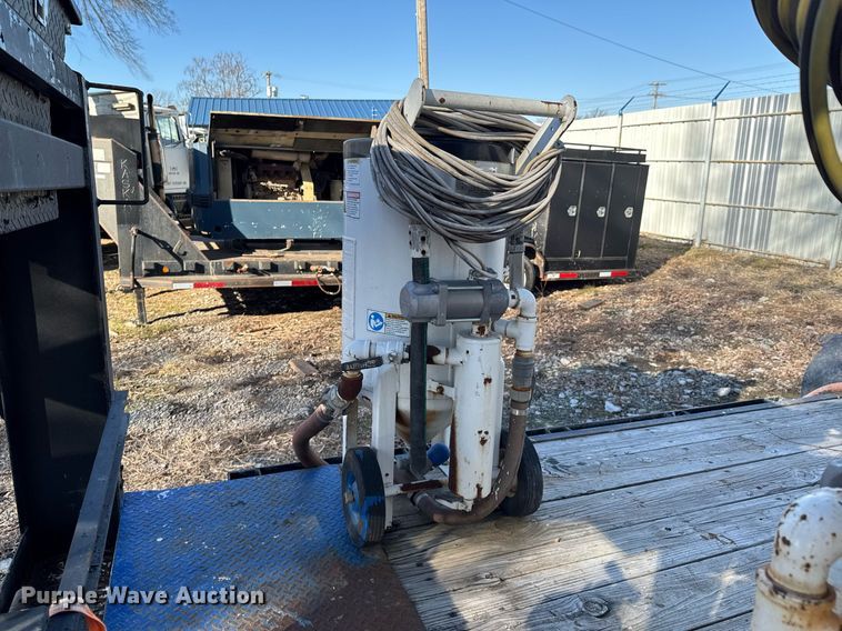 image for item DO0268 2013 Starlite equipment trailer