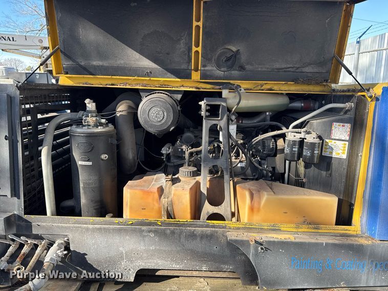 image for item DO0268 2013 Starlite equipment trailer