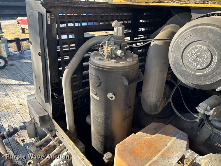 image for item DO0268 2013 Starlite equipment trailer