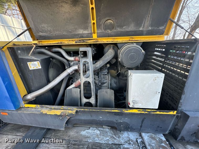 image for item DO0268 2013 Starlite equipment trailer