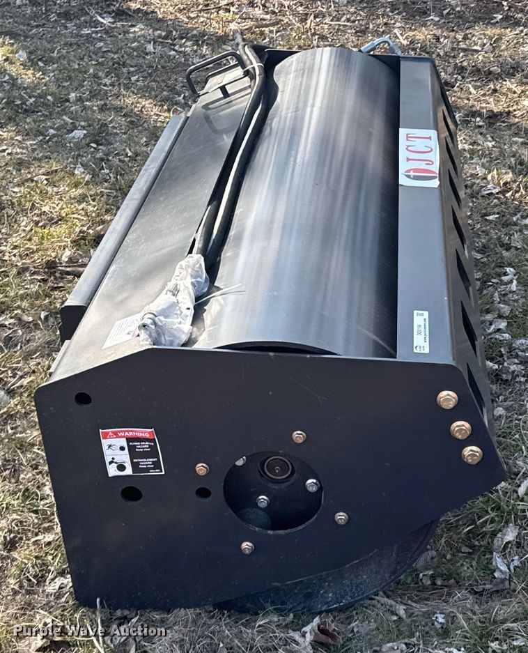 image for item DO0283 JCT skid steer roller