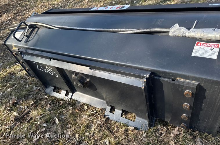 image for item DO0283 JCT skid steer roller