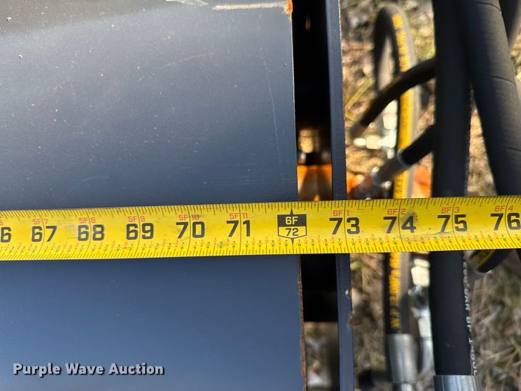 image for item DO0283 JCT skid steer roller