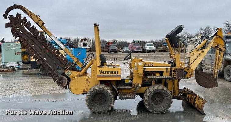 image for item DO0291 1986 Vermeer V-440 trencher
