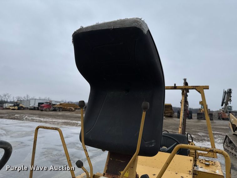 image for item DO0291 1986 Vermeer V-440 trencher