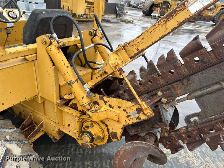 image for item DO0291 1986 Vermeer V-440 trencher