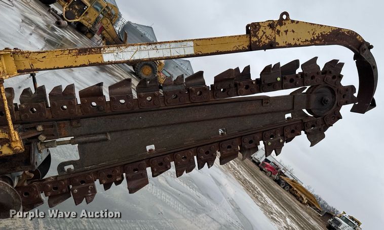 image for item DO0291 1986 Vermeer V-440 trencher