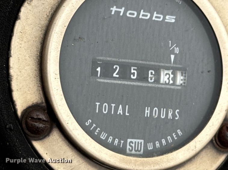 image for item DO0291 1986 Vermeer V-440 trencher