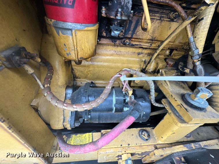 image for item DO0291 1986 Vermeer V-440 trencher