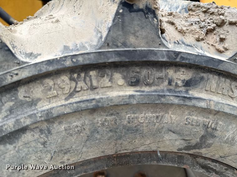 image for item DO0291 1986 Vermeer V-440 trencher