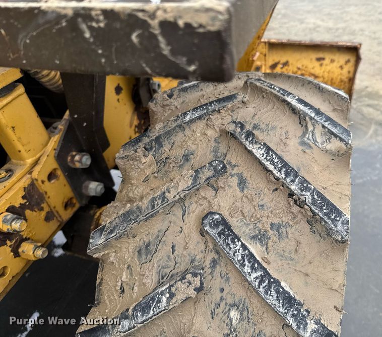 image for item DO0291 1986 Vermeer V-440 trencher