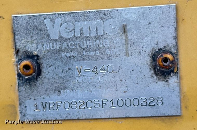 image for item DO0291 1986 Vermeer V-440 trencher