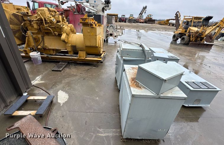 image for item DO0293 Caterpillar D353 Series D generator