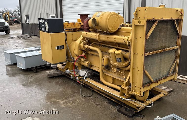 image for item DO0293 Caterpillar D353 Series D generator