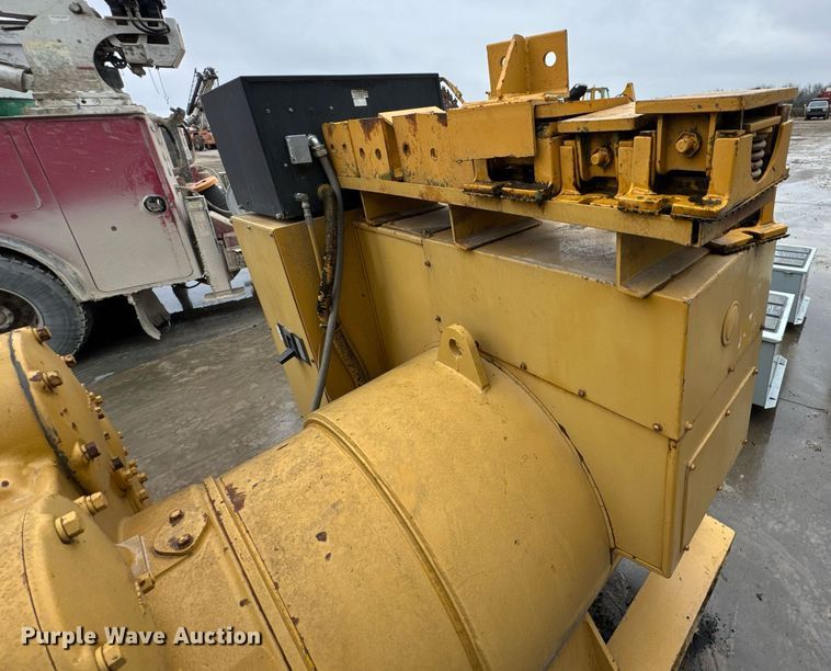 image for item DO0293 Caterpillar D353 Series D generator
