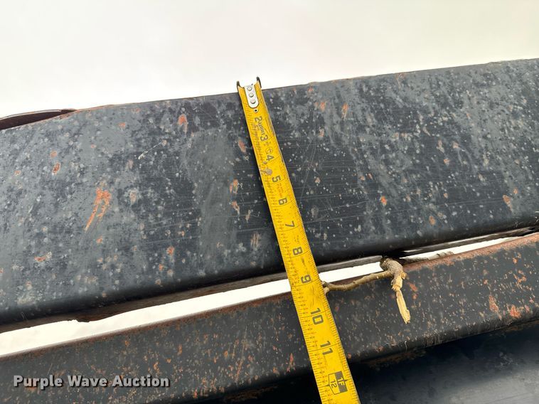 image for item DO0299 1995 International 9200 dump truck