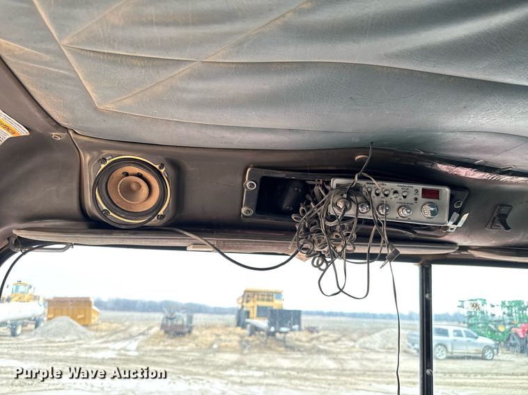 image for item DO0299 1995 International 9200 dump truck