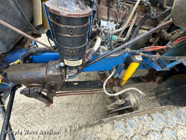 image for item DO0299 1995 International 9200 dump truck