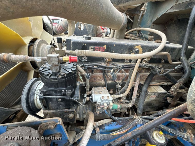 image for item DO0299 1995 International 9200 dump truck