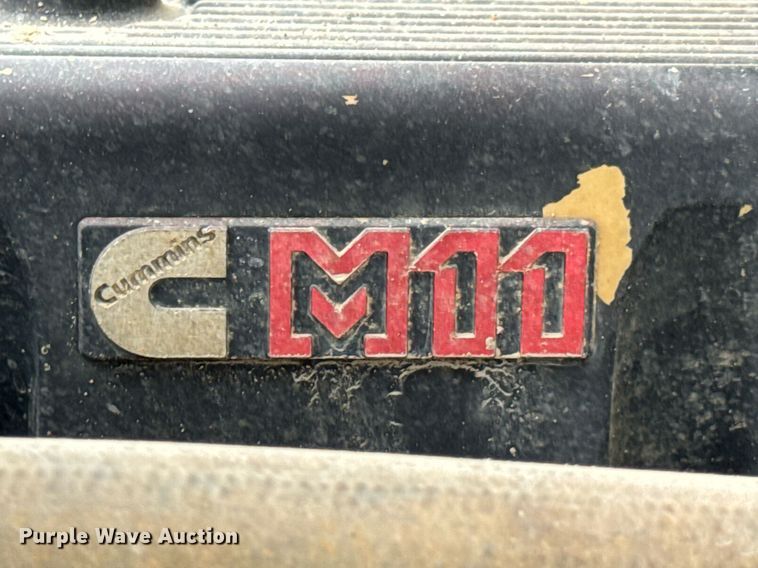 image for item DO0299 1995 International 9200 dump truck