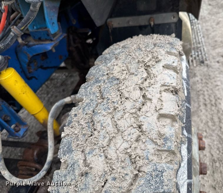 image for item DO0299 1995 International 9200 dump truck