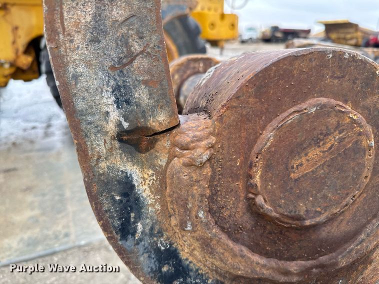 image for item DO0301 Caterpillar  H130 Breaker