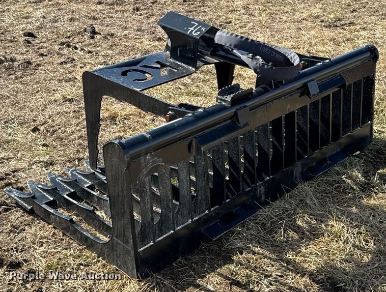 image for item DO0323 KC skid steer grapple bucket