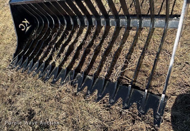 image for item DO0327 KC skid steer rock bucket