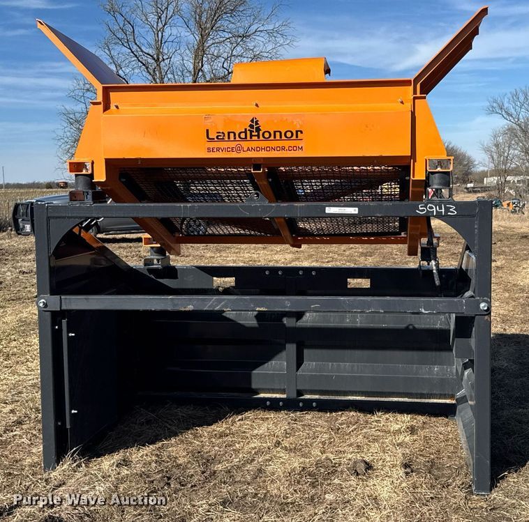 image for item DO0361 2024 LandHonor US70 vibratory screen