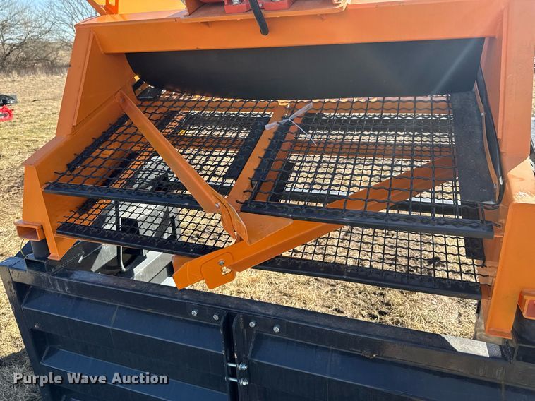 image for item DO0361 2024 LandHonor US70 vibratory screen