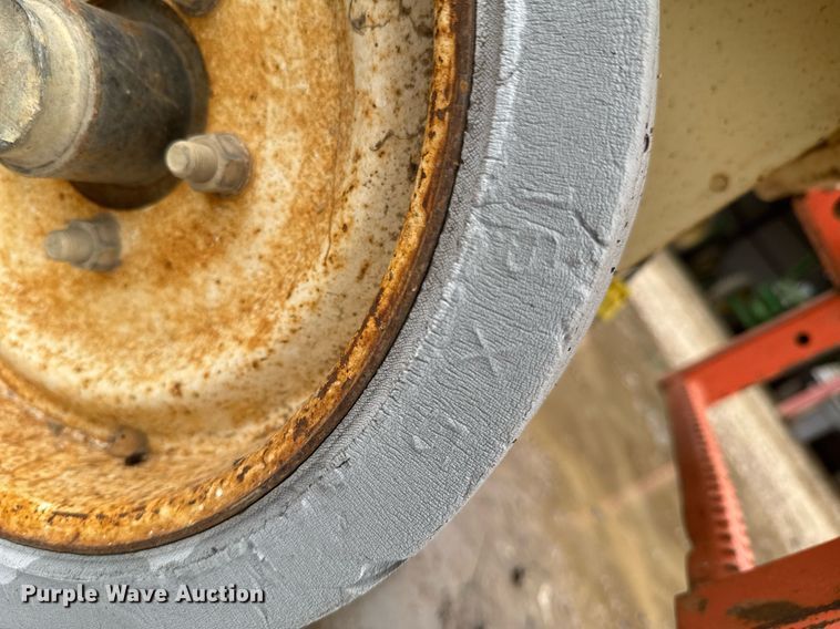 image for item DO0367 JLG 2033E3 scissor lift