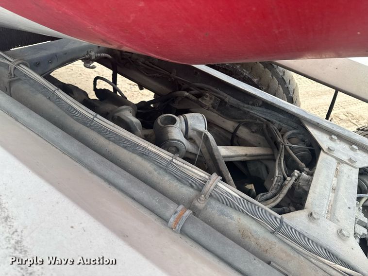 image for item DO0372 2005 Peterbilt 357 ready mix truck