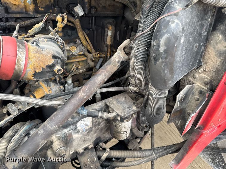 image for item DO0372 2005 Peterbilt 357 ready mix truck