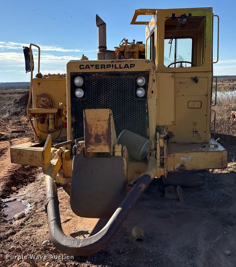 image for item DO2621 1977 Caterpillar 637D conventional scraper 