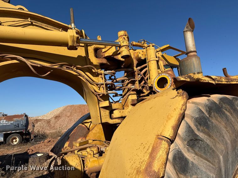 image for item DO2621 1977 Caterpillar 637D conventional scraper 