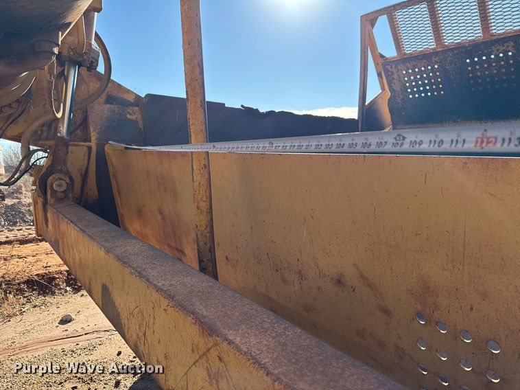 image for item DO2621 1977 Caterpillar 637D conventional scraper 