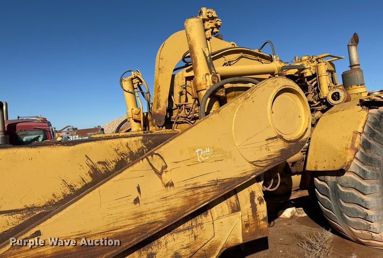 image for item DO2621 1977 Caterpillar 637D conventional scraper 