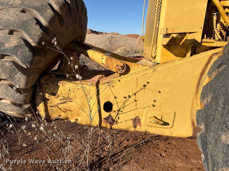 image for item DO2621 1977 Caterpillar 637D conventional scraper 