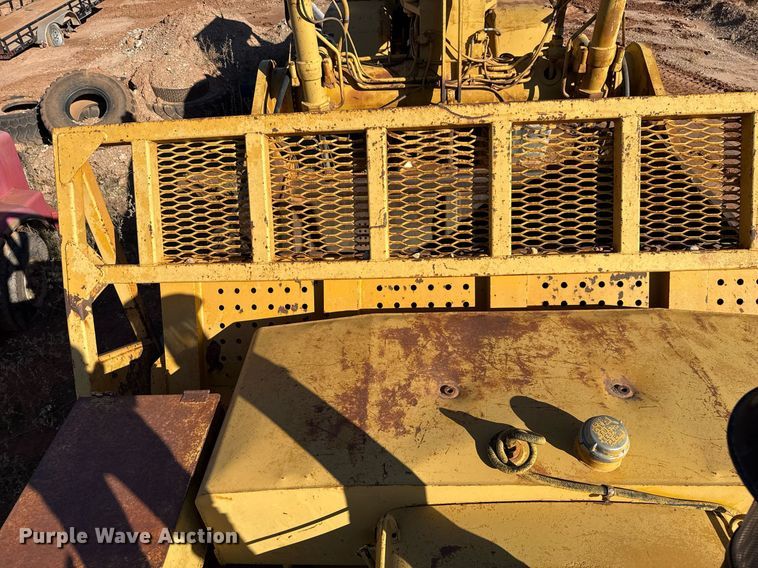image for item DO2621 1977 Caterpillar 637D conventional scraper 