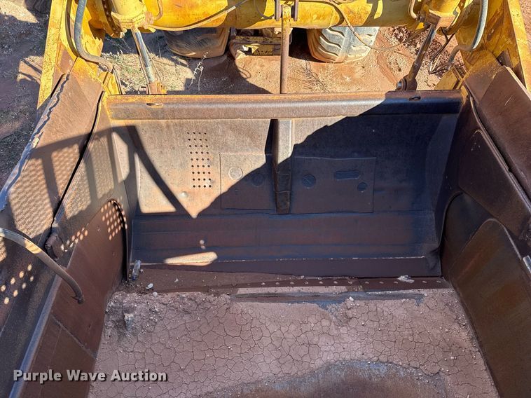 image for item DO2621 1977 Caterpillar 637D conventional scraper 