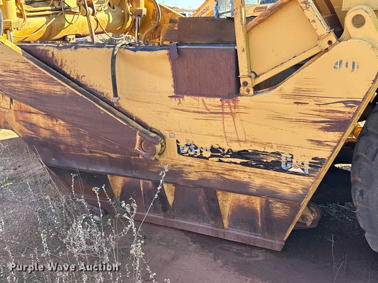 image for item DO2621 1977 Caterpillar 637D conventional scraper 