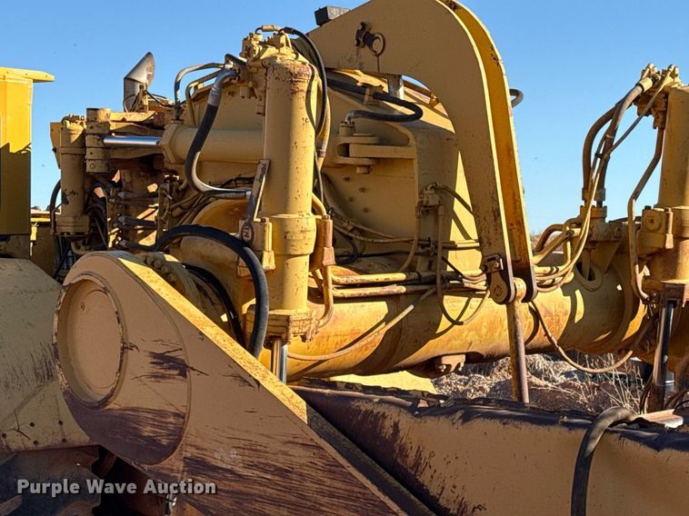 image for item DO2621 1977 Caterpillar 637D conventional scraper 