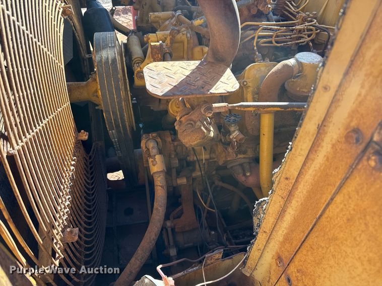 image for item DO2621 1977 Caterpillar 637D conventional scraper 