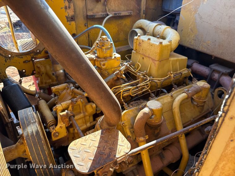image for item DO2621 1977 Caterpillar 637D conventional scraper 