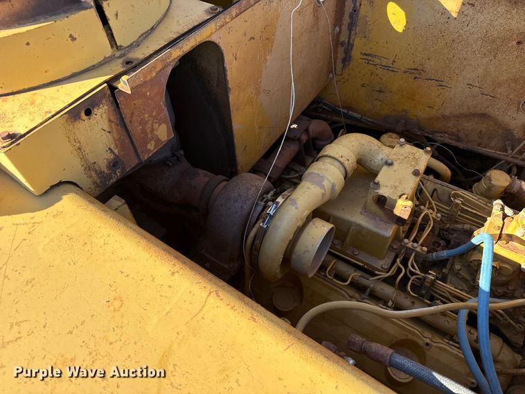 image for item DO2621 1977 Caterpillar 637D conventional scraper 