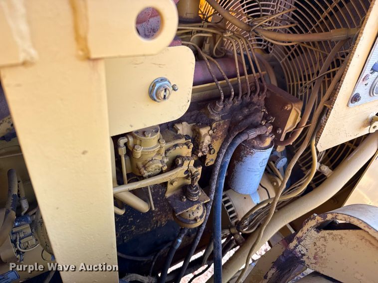 image for item DO2621 1977 Caterpillar 637D conventional scraper 