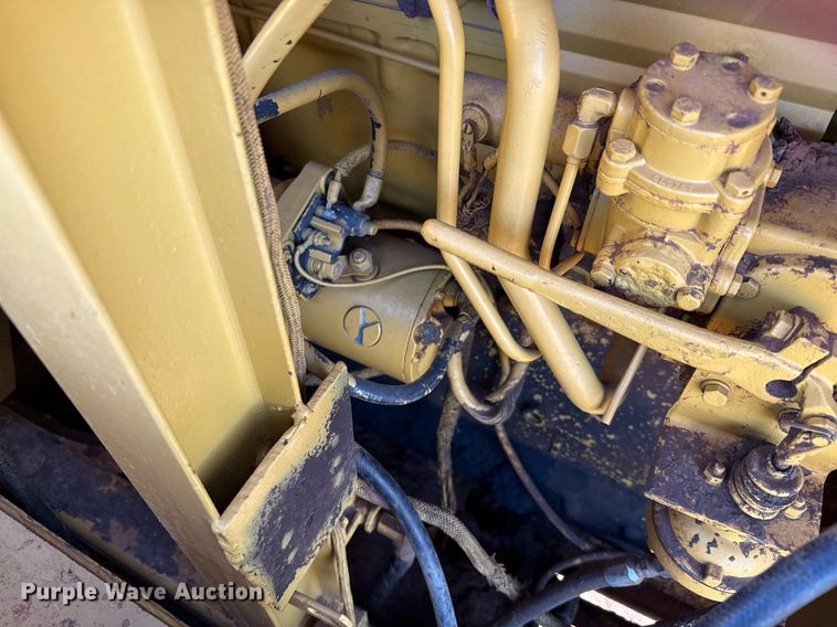 image for item DO2621 1977 Caterpillar 637D conventional scraper 