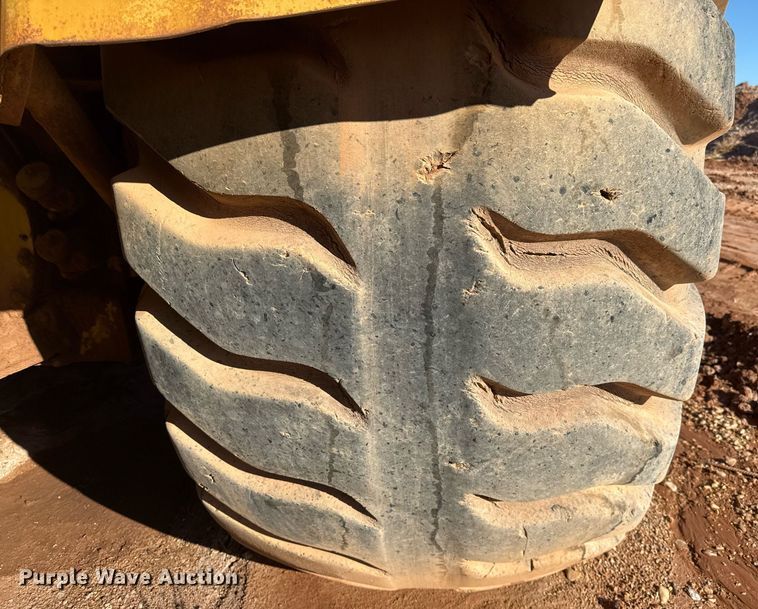 image for item DO2621 1977 Caterpillar 637D conventional scraper 